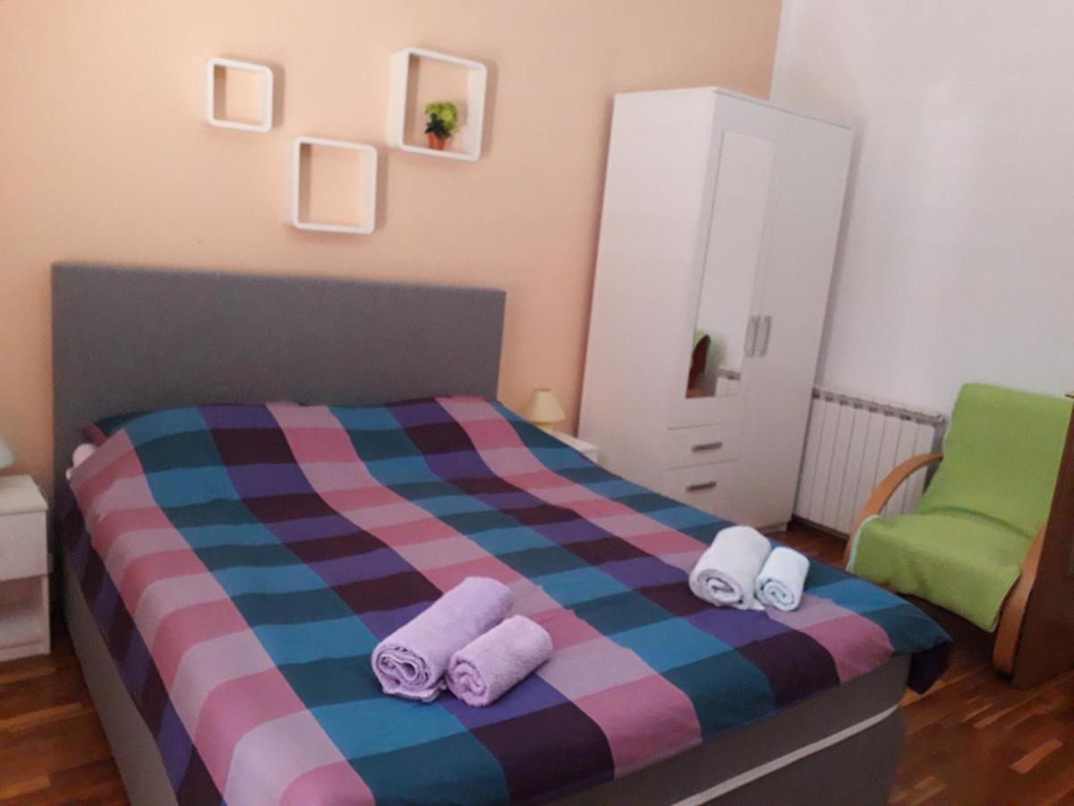 Haus Milan Ap3 Lägenhet Fažana Exteriör bild